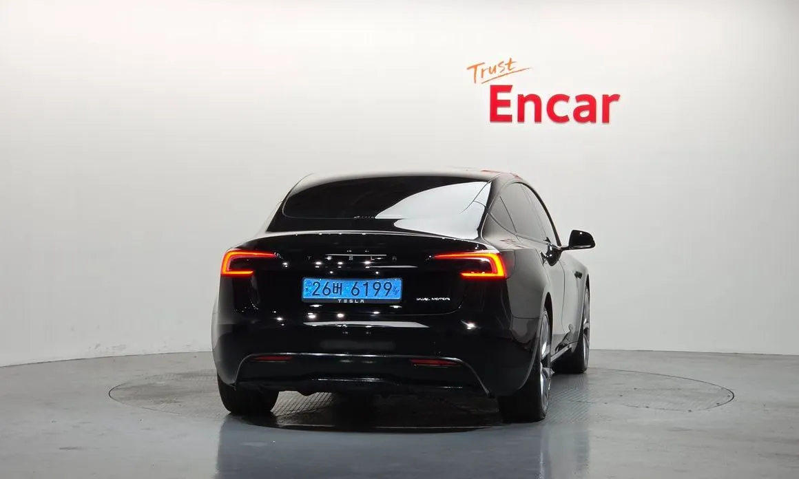 Tesla Model 3 — фото 6