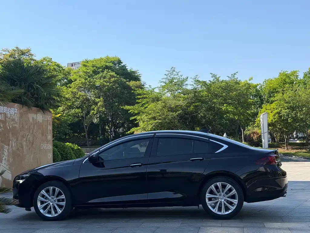 Buick Regal — фото 5