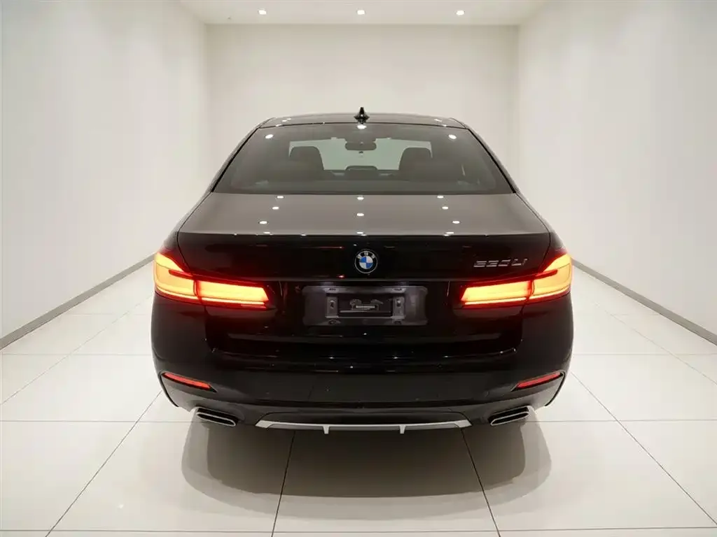 BMW 5 Series — фото 2