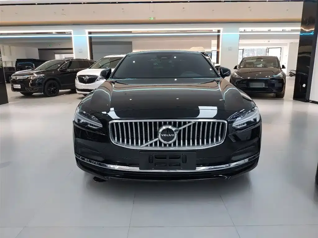 Volvo S90 — фото 7