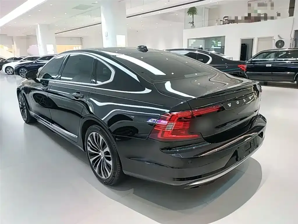 Volvo S90 — фото 4