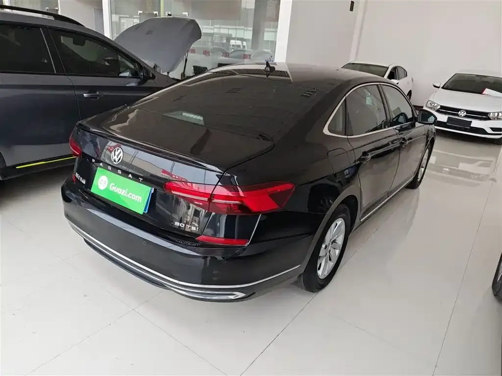 Volkswagen Passat — фото 7