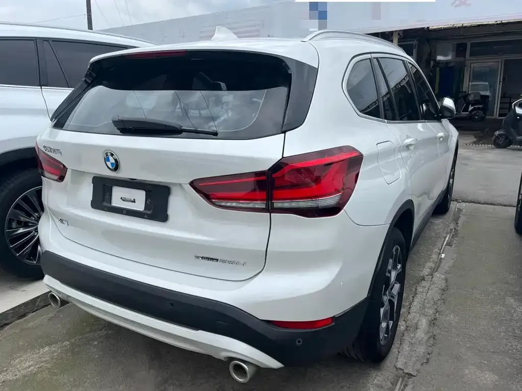 BMW X1 — фото 3