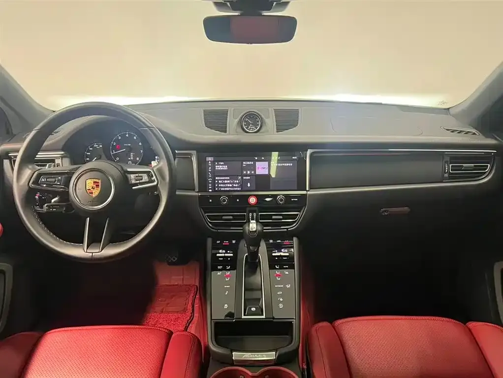 Porsche Macan — фото 10