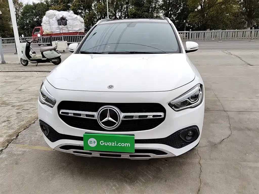 Mercedes-Benz GLA — фото 8