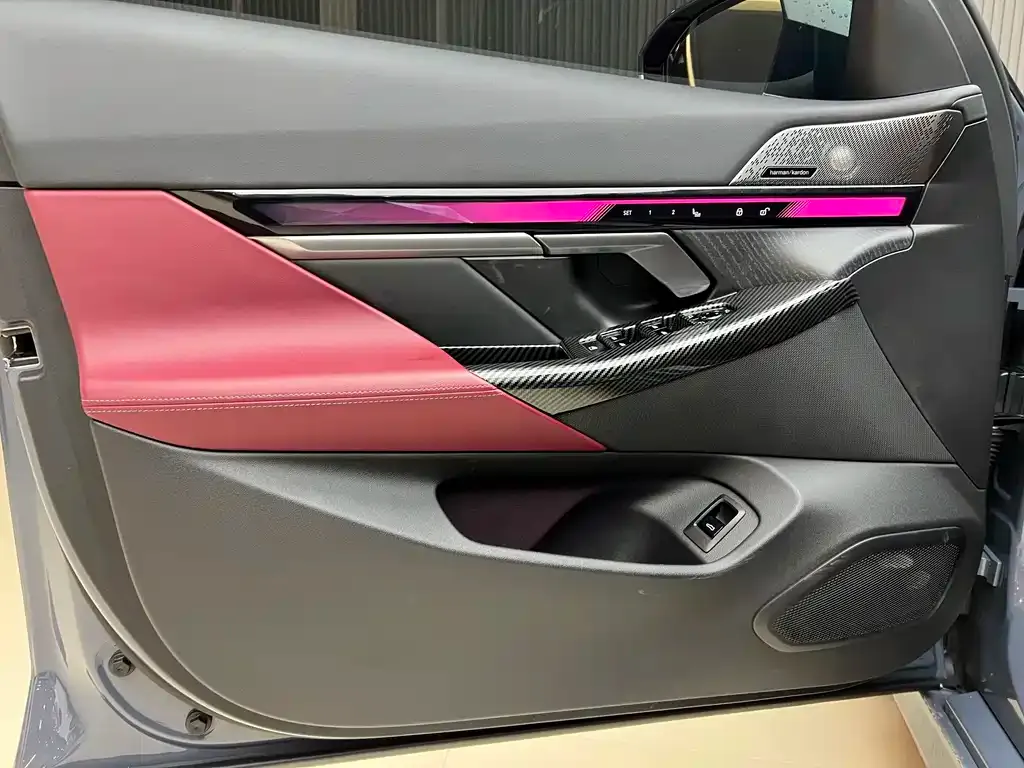 BMW i5 — фото 4