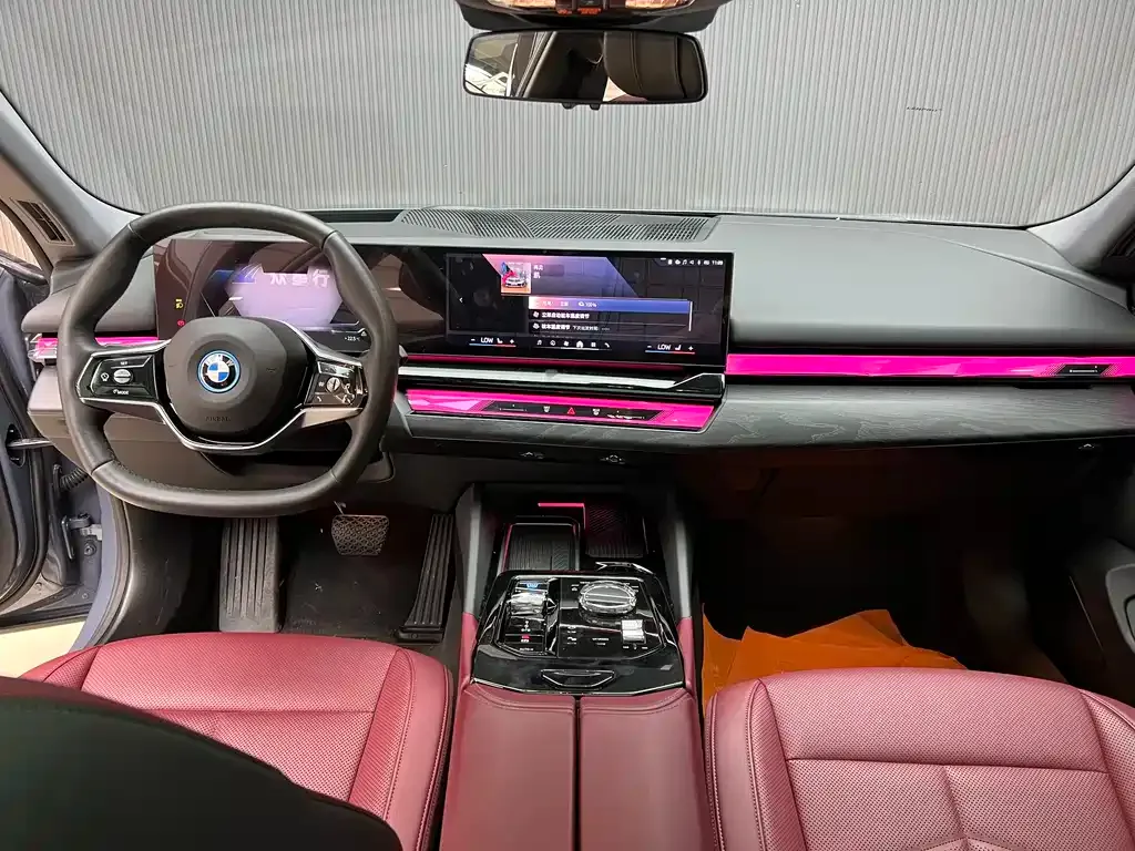 BMW i5 — фото 7