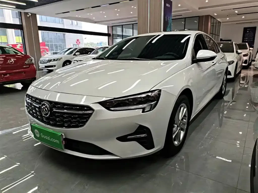 Buick Regal — фото 1
