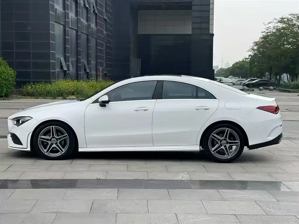 Mercedes-Benz CLA (Import) — фото 9
