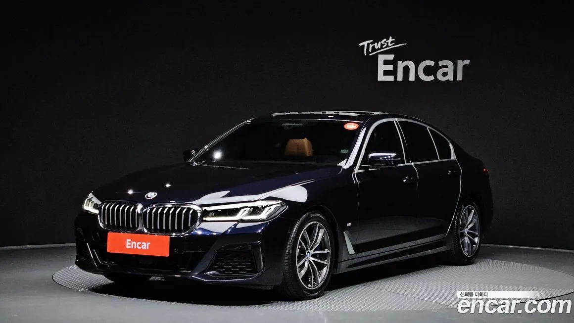 BMW 5-Series — фото 1