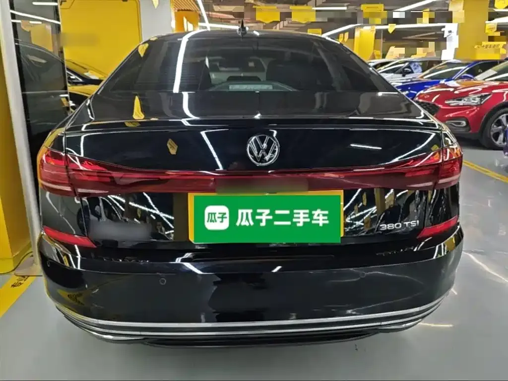 Volkswagen Passat — фото 4