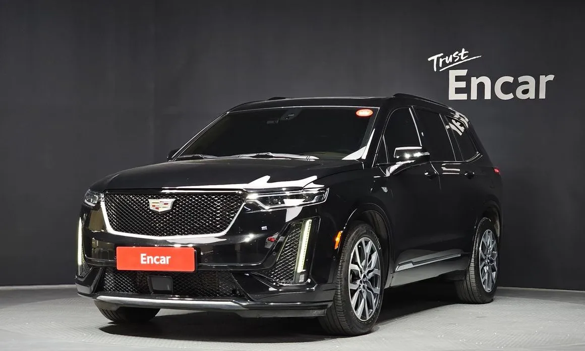 Cadillac XT6 — фото 1