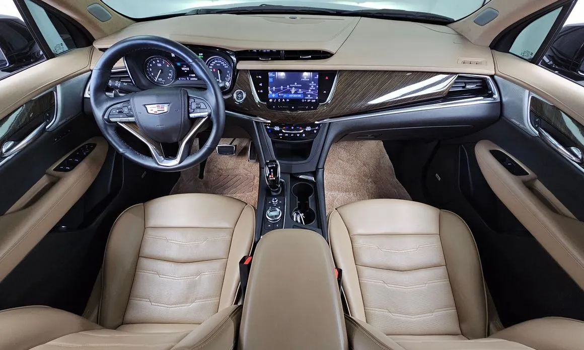 Cadillac XT6 — фото 6