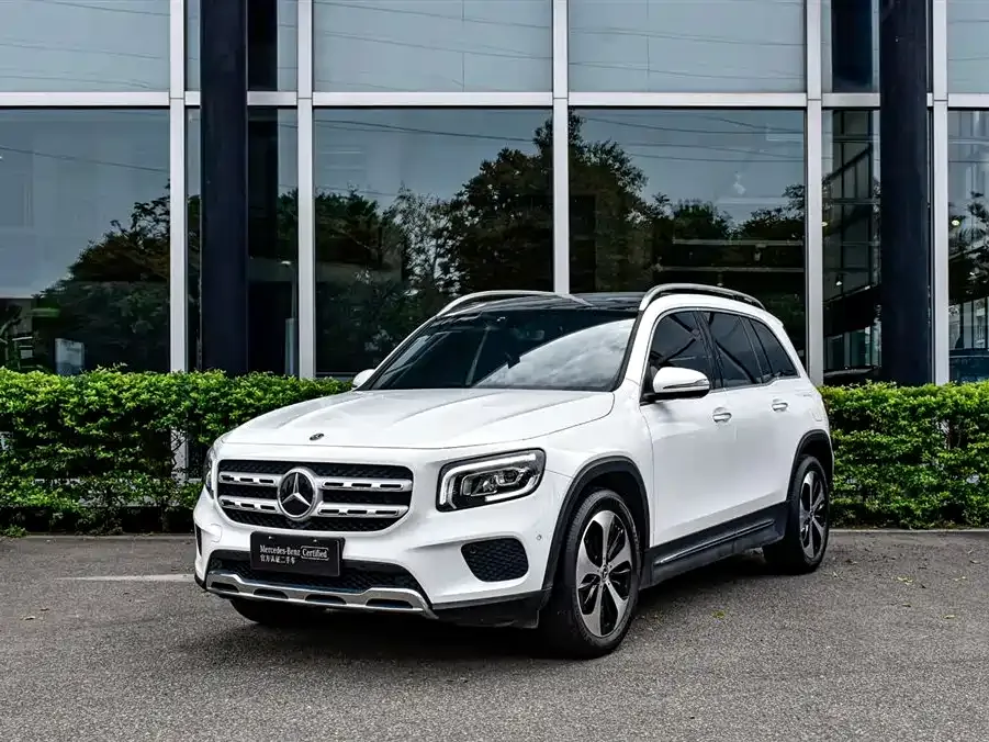 Mercedes-Benz GLB — фото 1