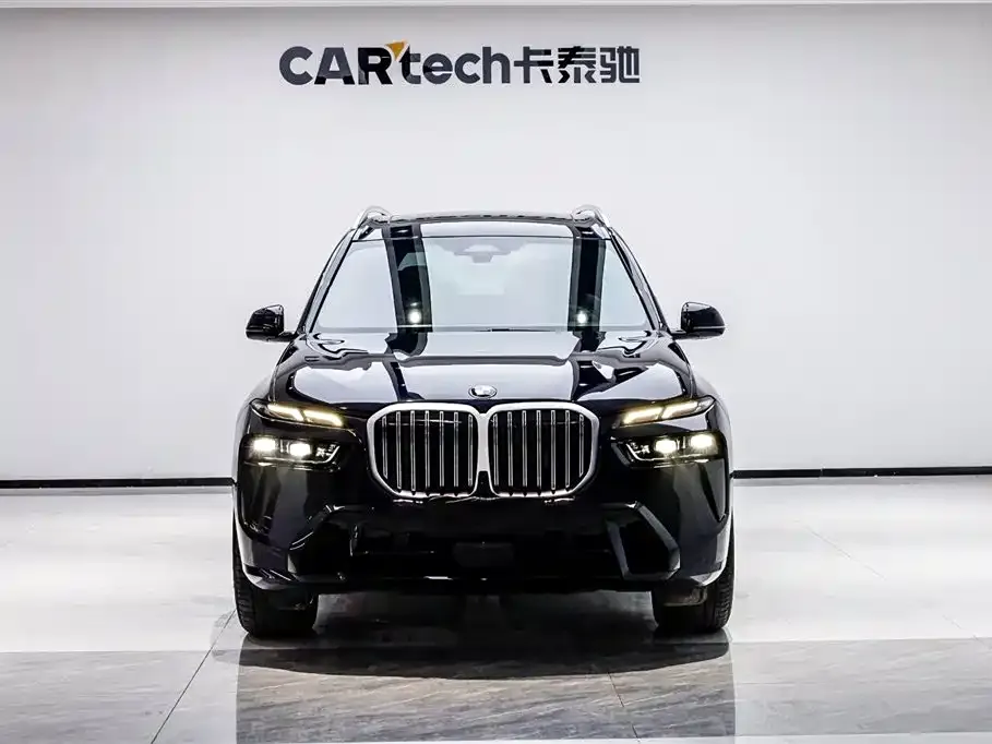 BMW X7 — фото 8