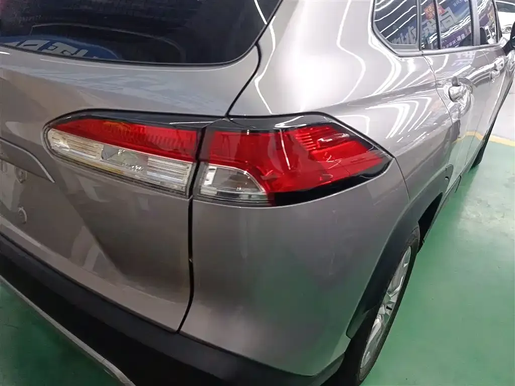 Toyota Corolla Cross — фото 8