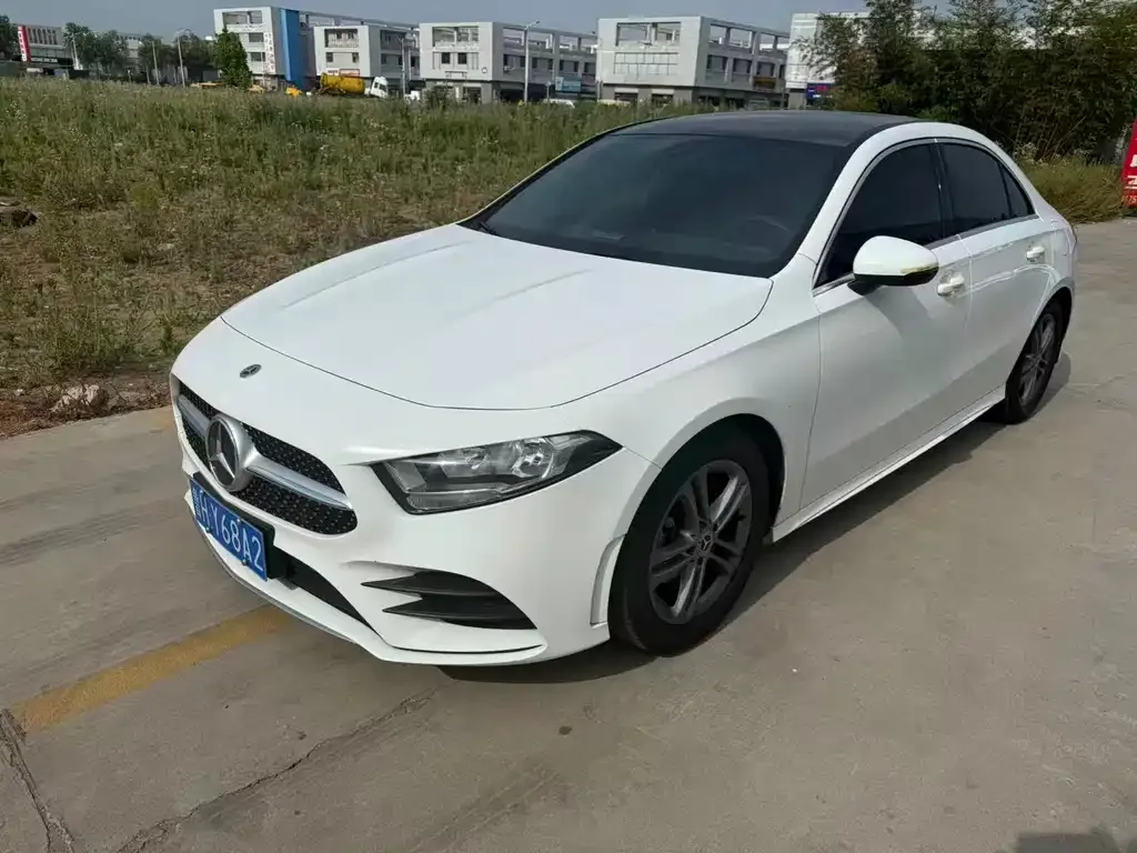 Mercedes-Benz A-Class — фото 1