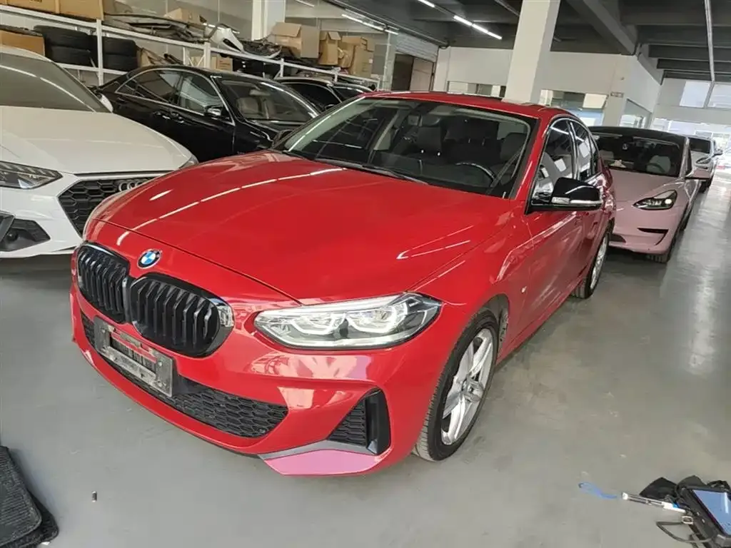 BMW 1 Series — фото 1