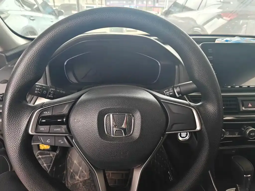 Honda Inspire — фото 8