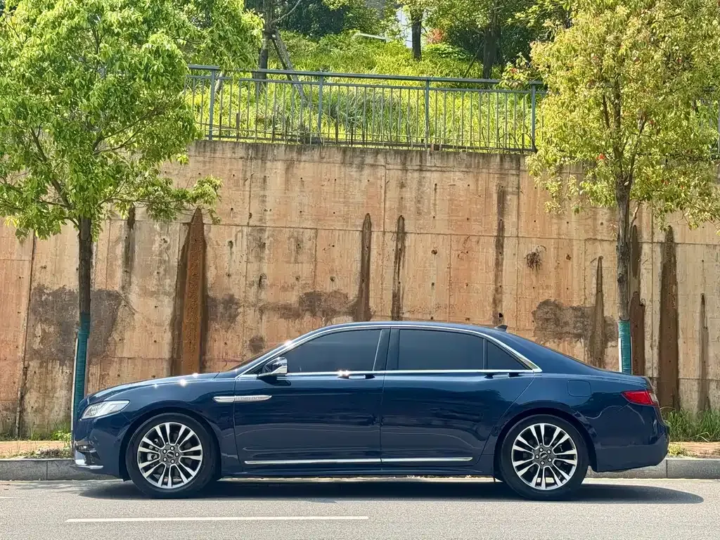 Lincoln Continental — фото 6