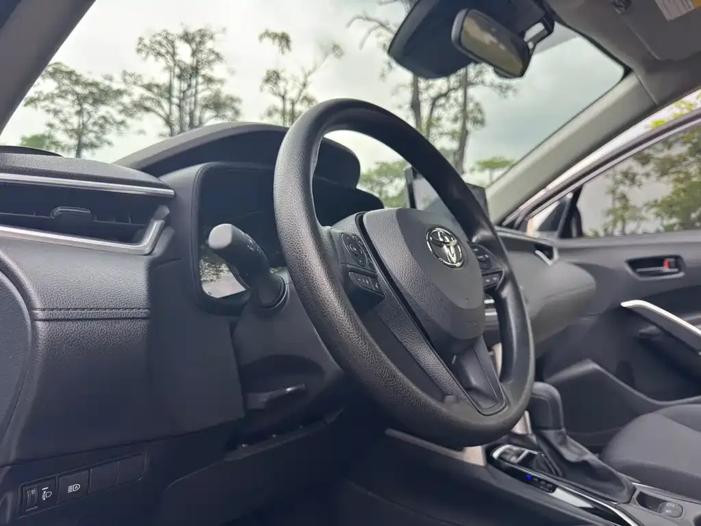 Toyota Corolla Cross — фото 3