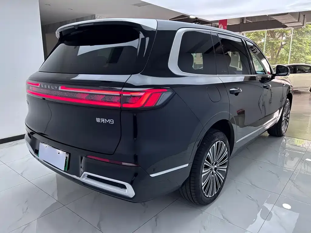 Geely Galaxy M9 — фото 10