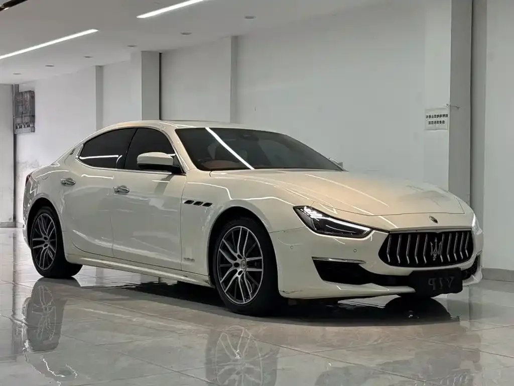 Maserati Ghibli — фото 5