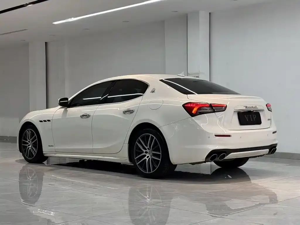 Maserati Ghibli — фото 7