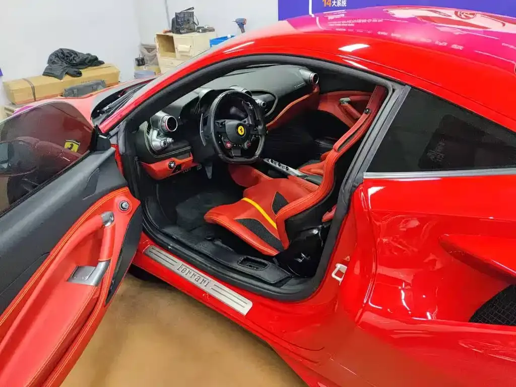 Ferrari F8 — фото 3
