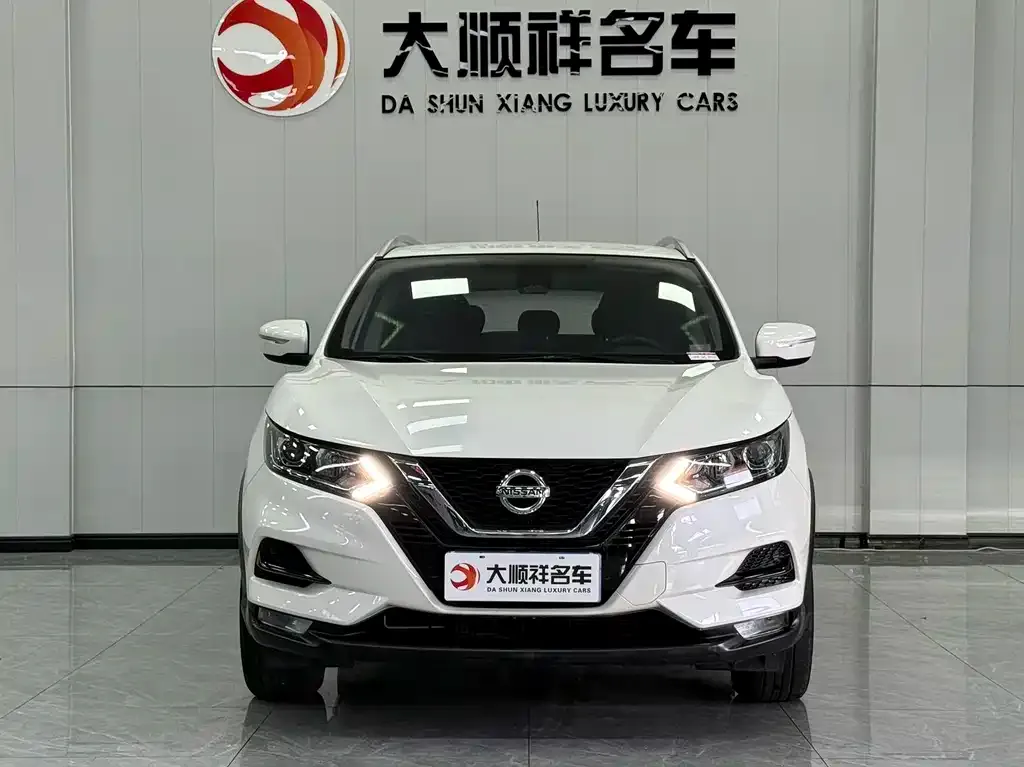Nissan Qashqai — фото 4