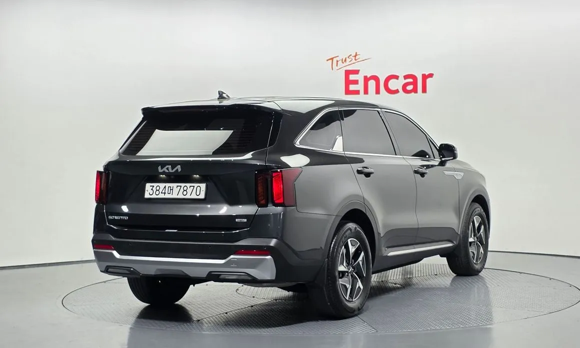 Kia Sorento — фото 4