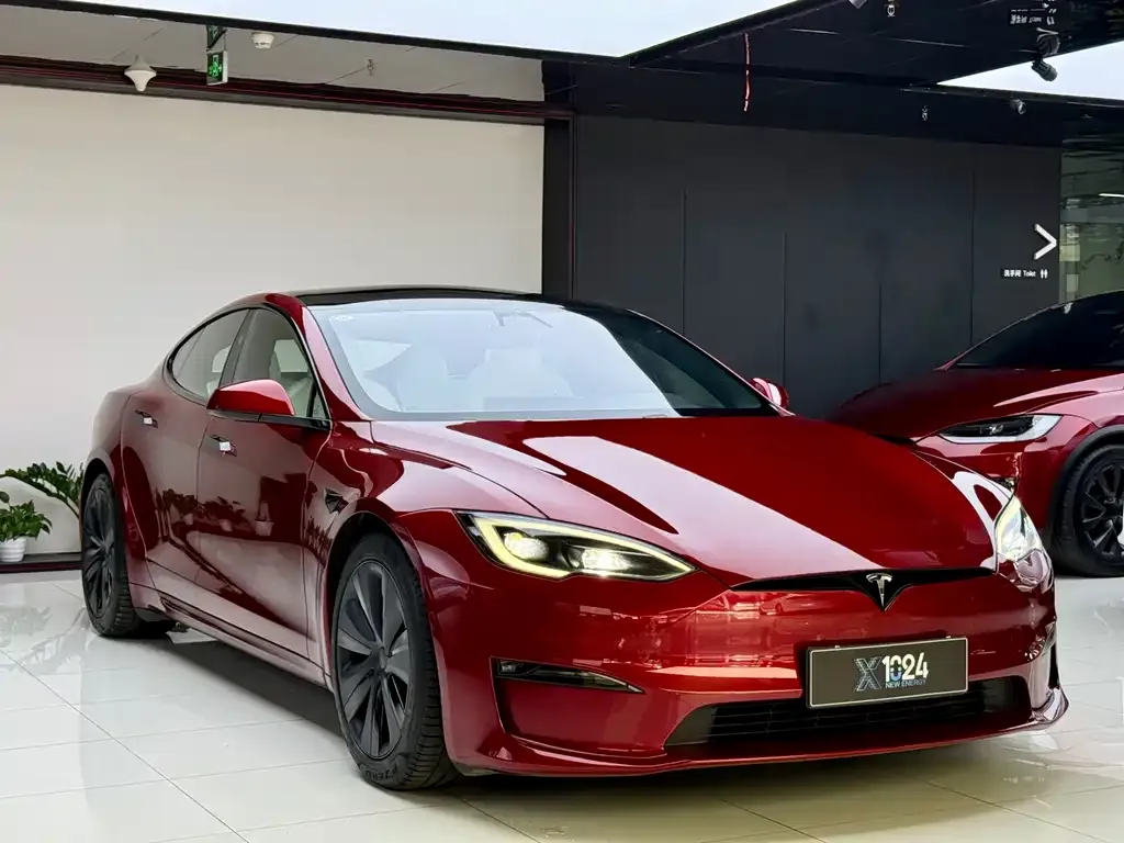 Tesla Model S — фото 2