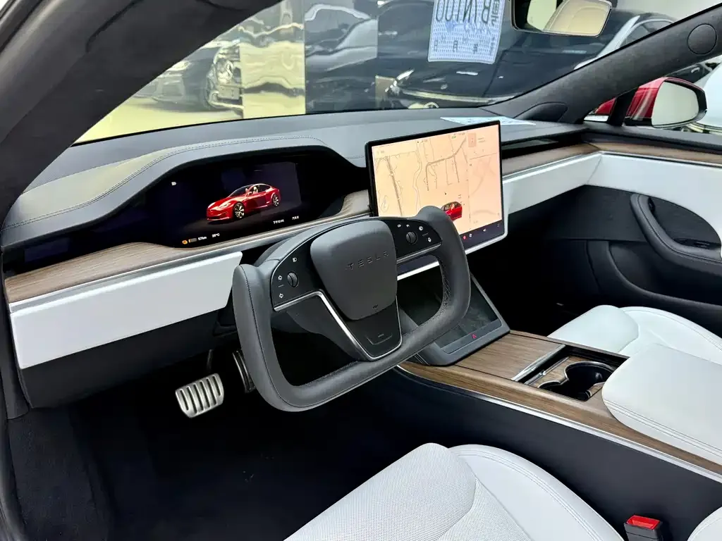 Tesla Model S — фото 9
