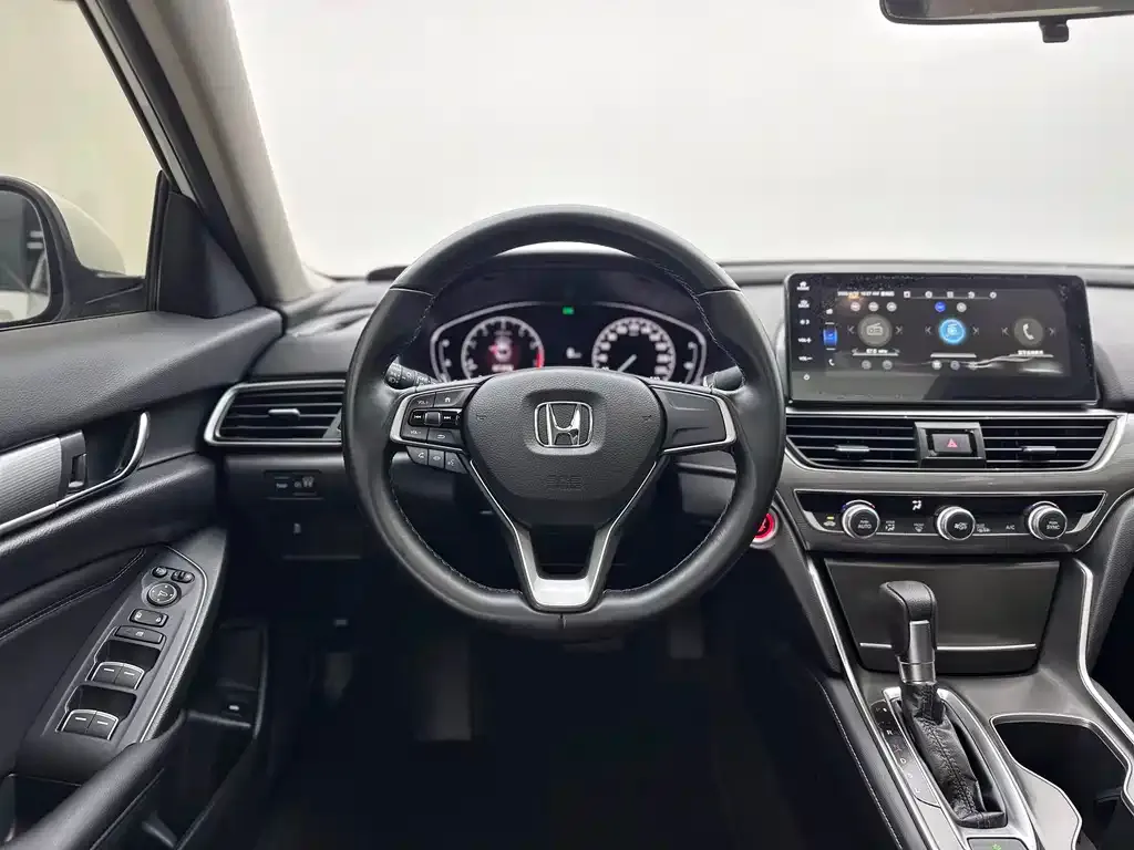 Honda Accord — фото 5