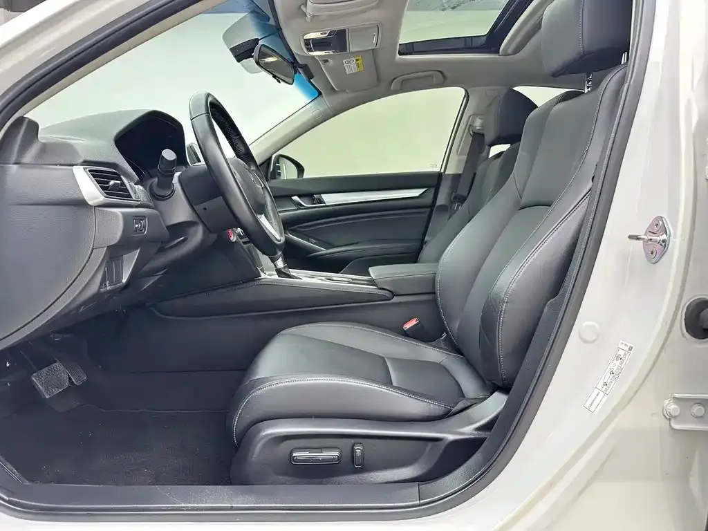 Honda Accord — фото 2