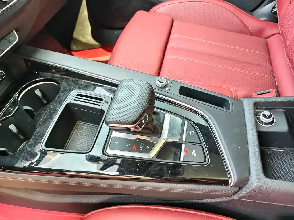 Audi A4L — фото 5