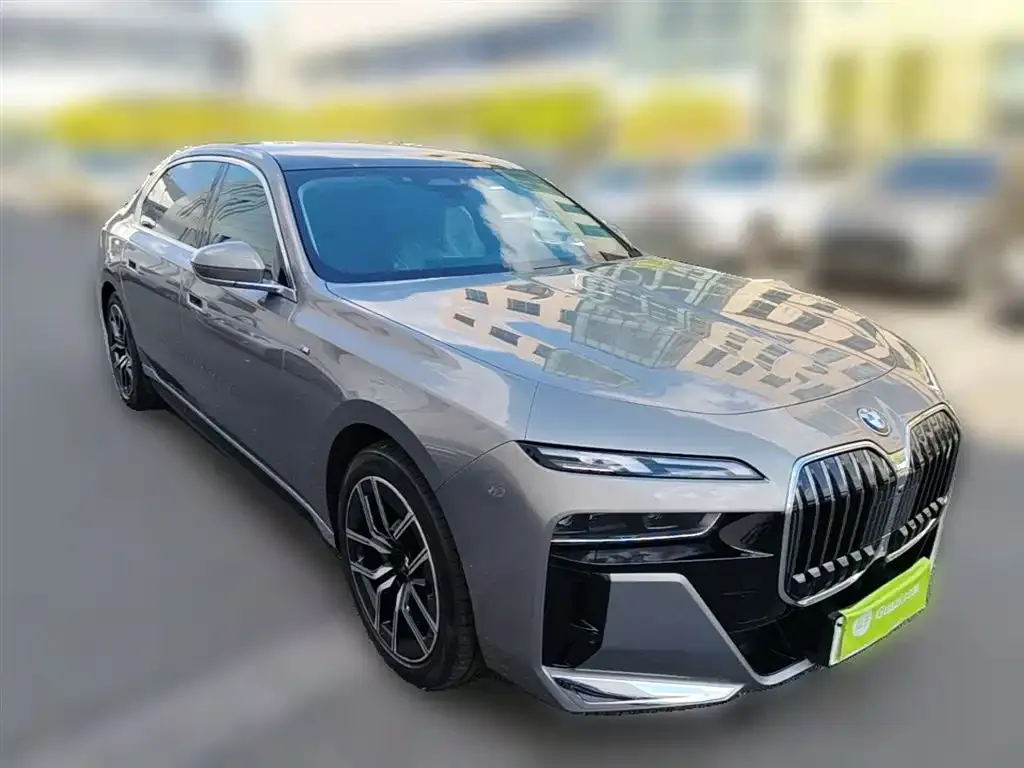 BMW i7 — фото 10