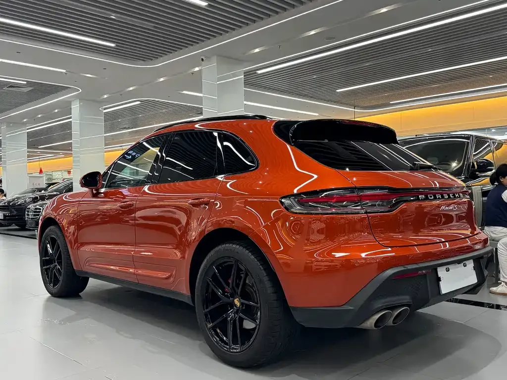 Porsche Macan — фото 7