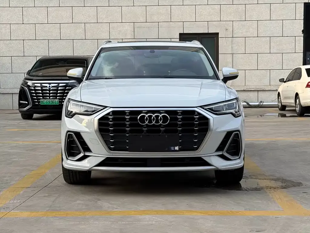 Audi Q3 — фото 3