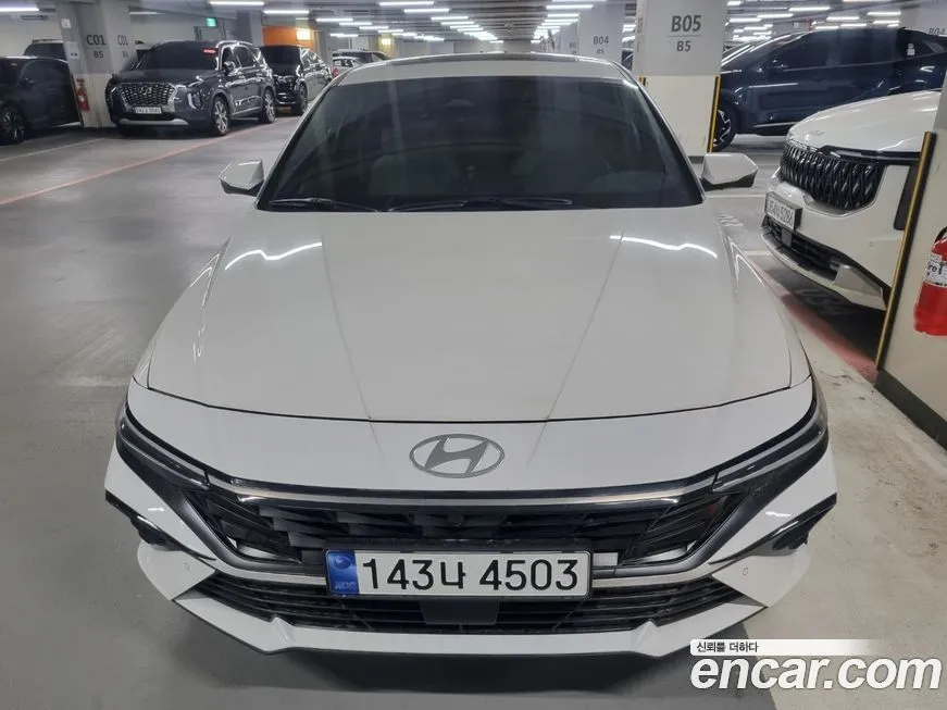 Hyundai AVANTE — фото 1