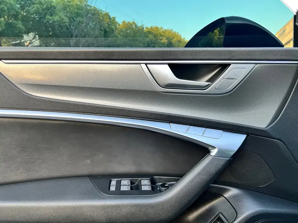 Audi A7 — фото 10
