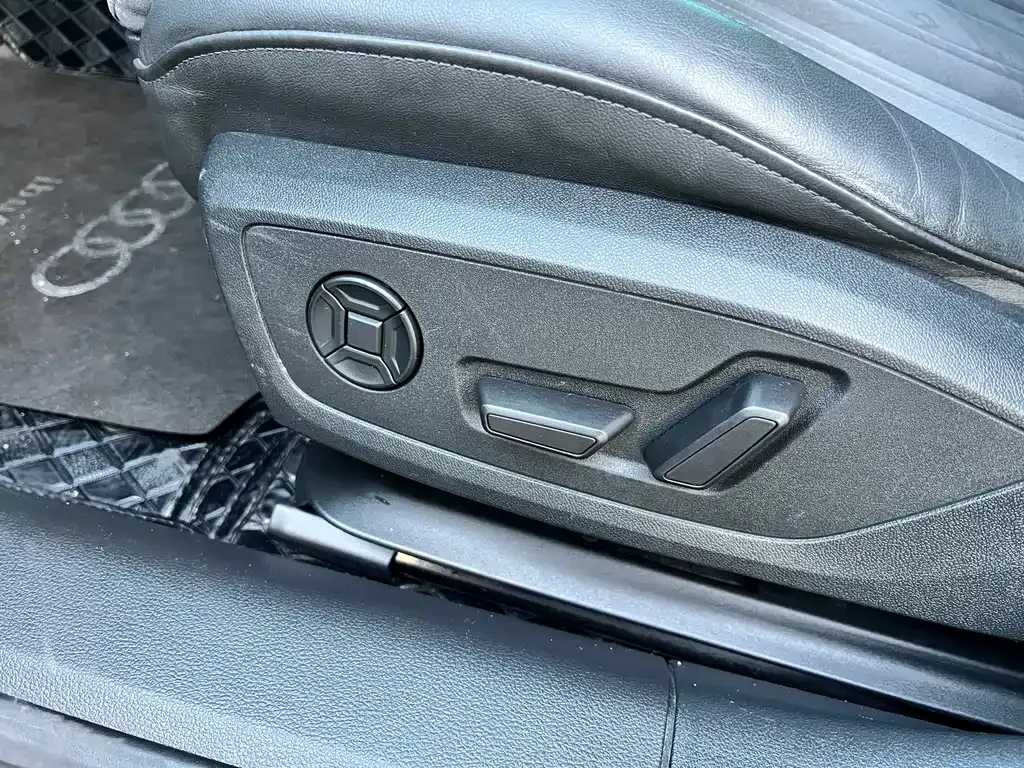 Audi A7 — фото 9