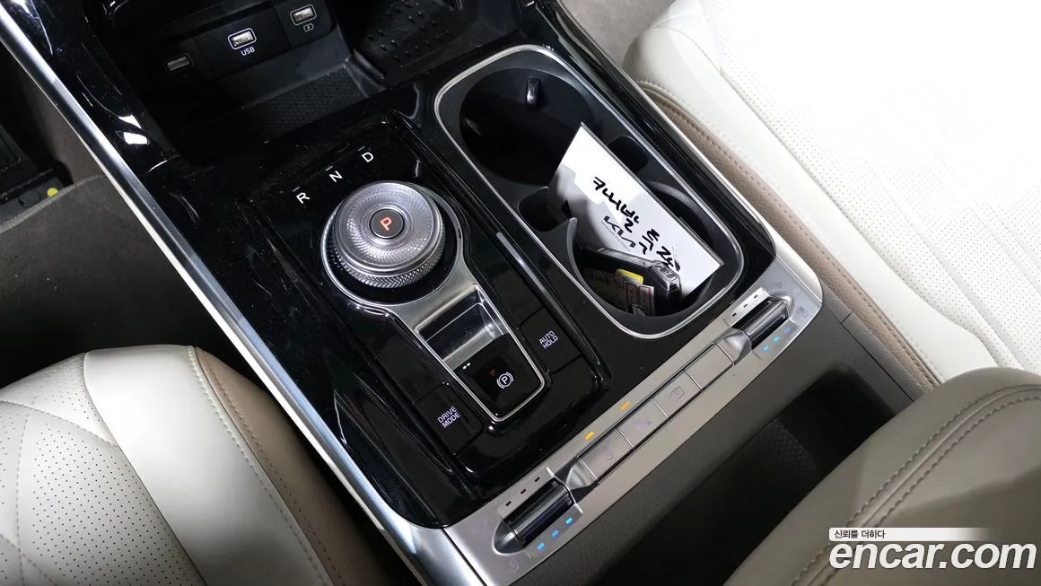 Kia Carnival — фото 10