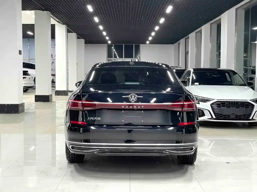 Volkswagen Passat — фото 5