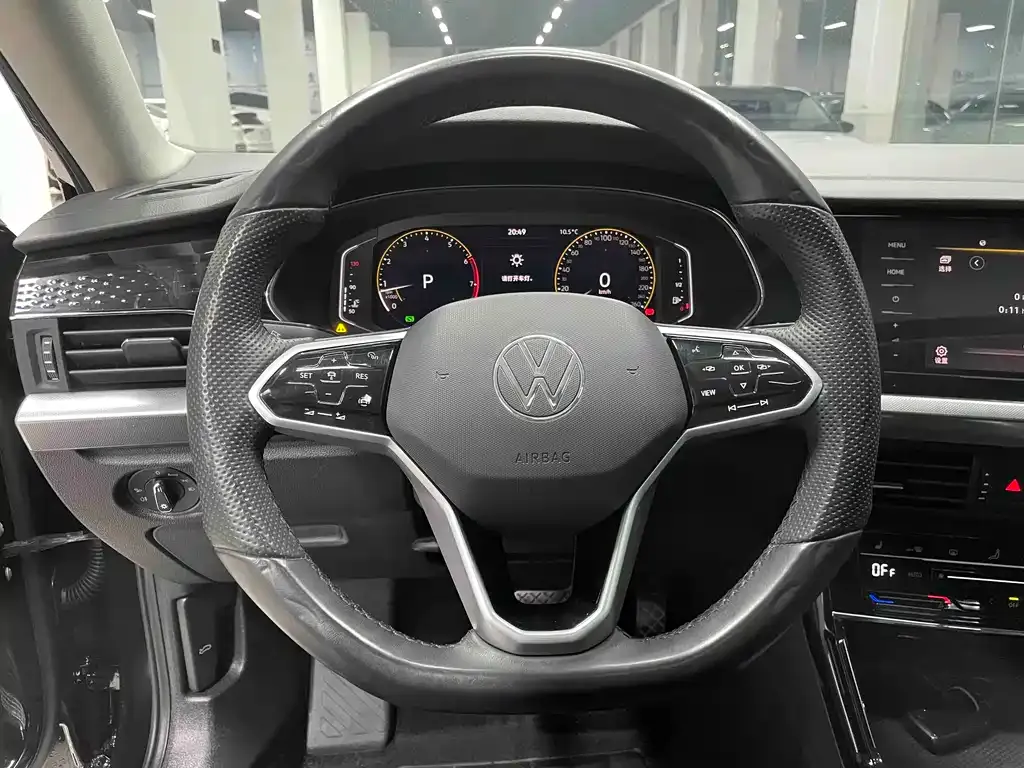 Volkswagen Passat — фото 4