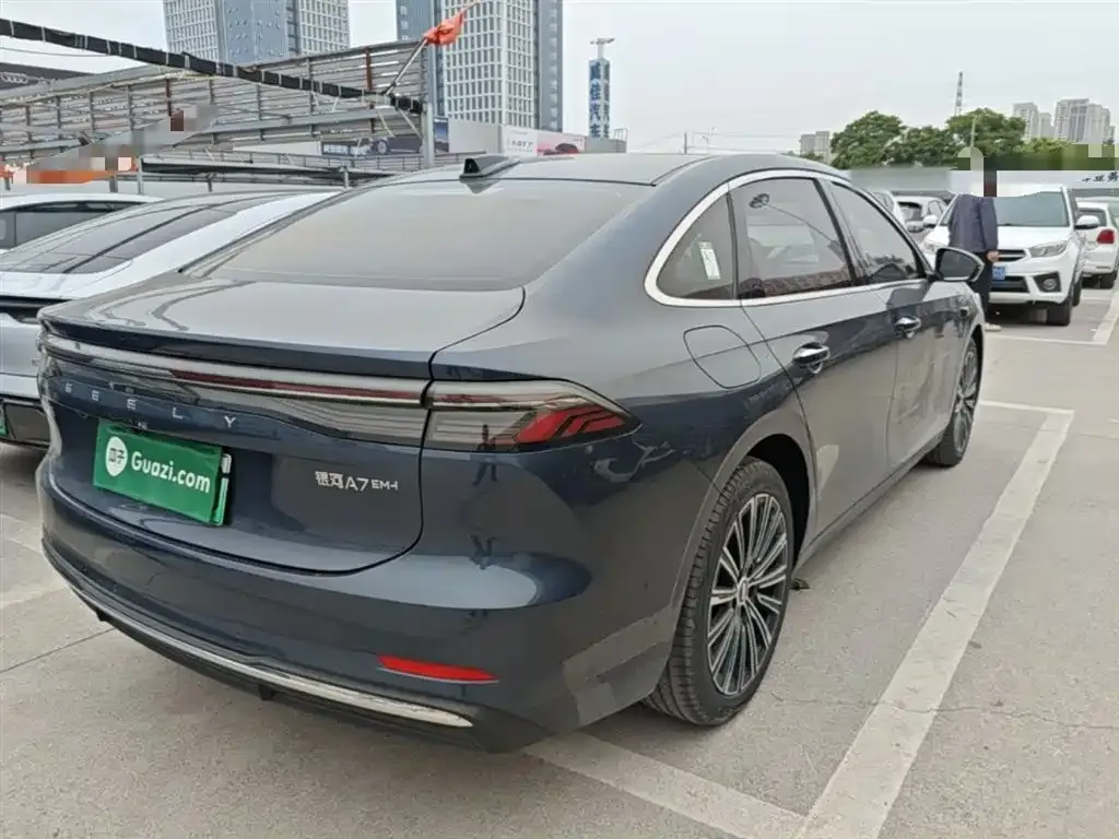 Geely Galaxy A7 — фото 10