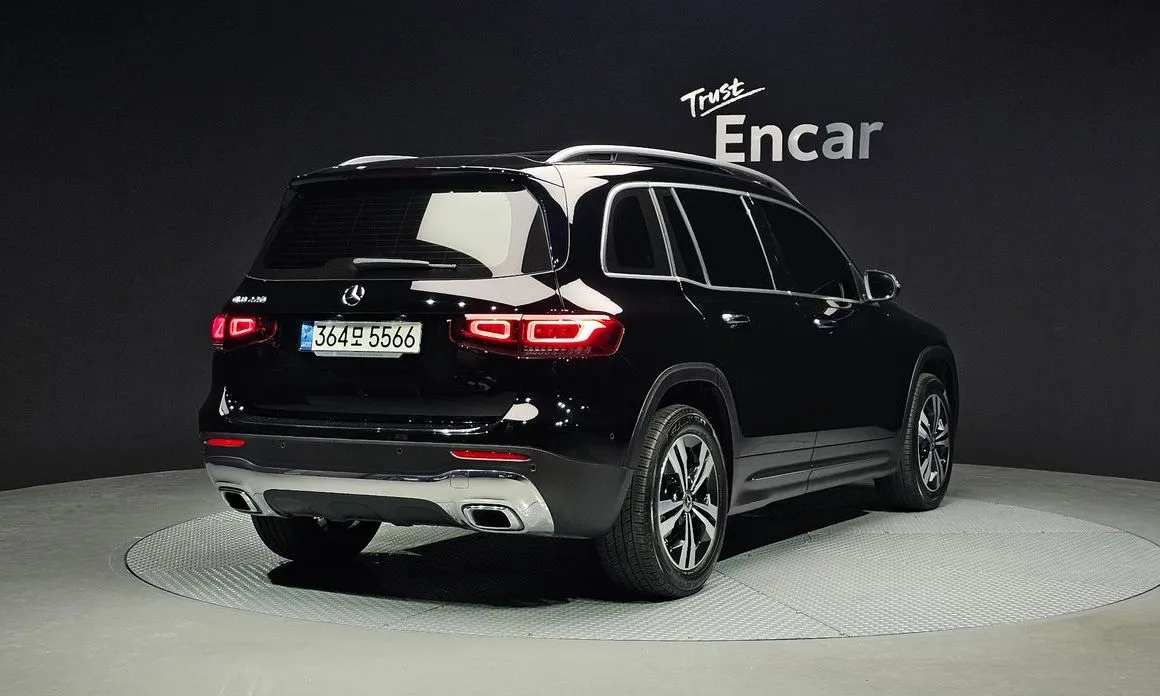 Mercedes-Benz GLB-Class — фото 2