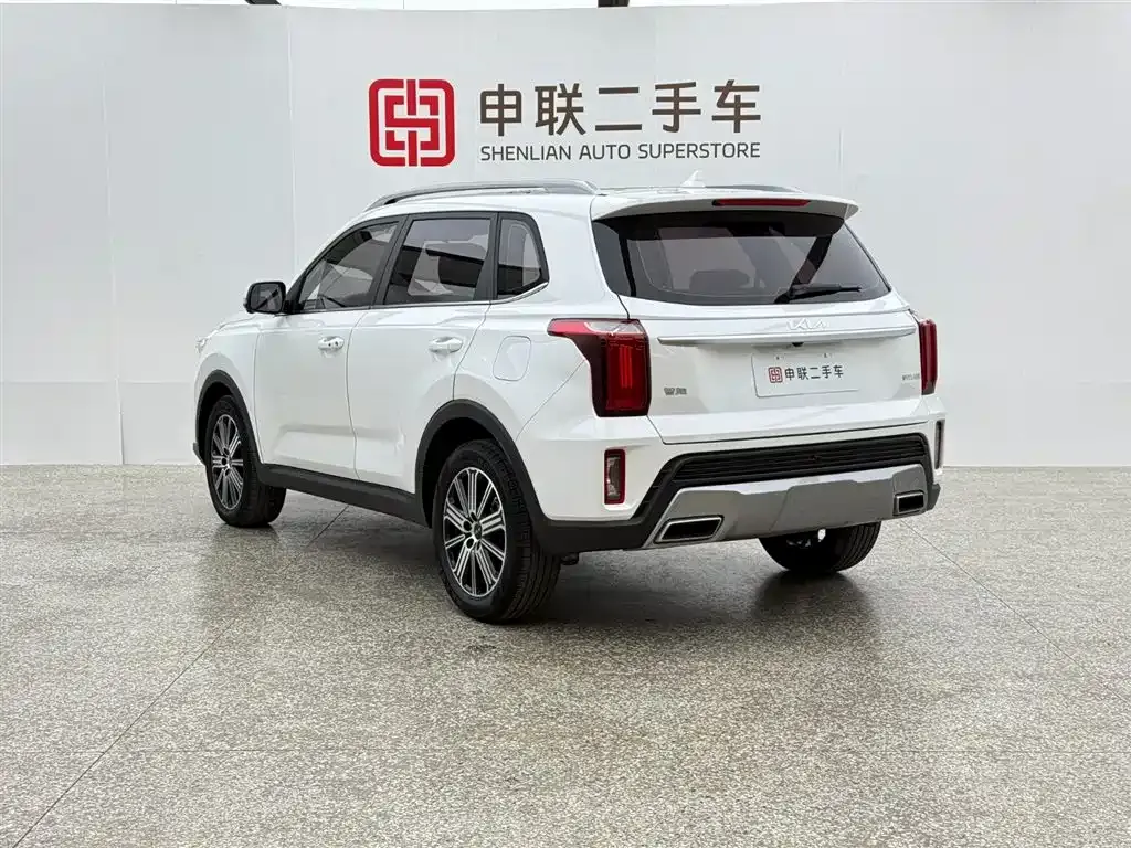Kia Sportage — фото 10
