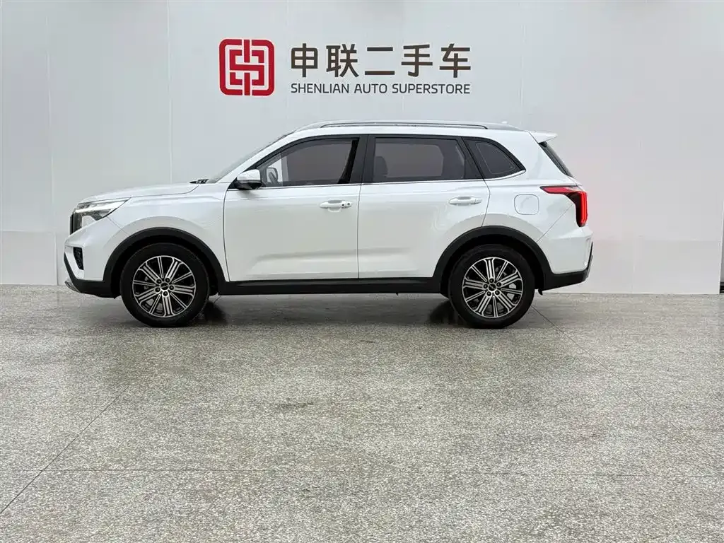 Kia Sportage — фото 8