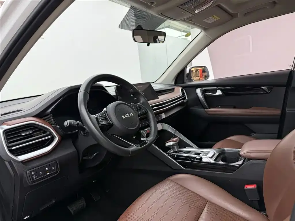Kia Sportage — фото 5
